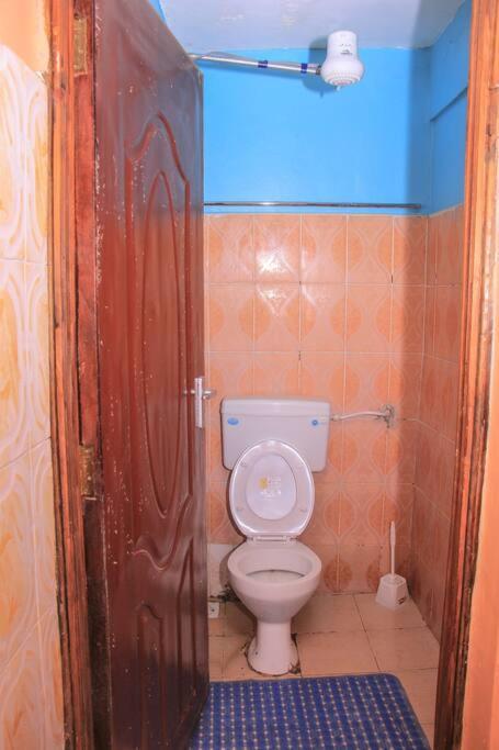 نيفاشا Cozy Homes 1 Bedroom House With Wi-Fi King Size Bed. Free Parking المظهر الخارجي الصورة